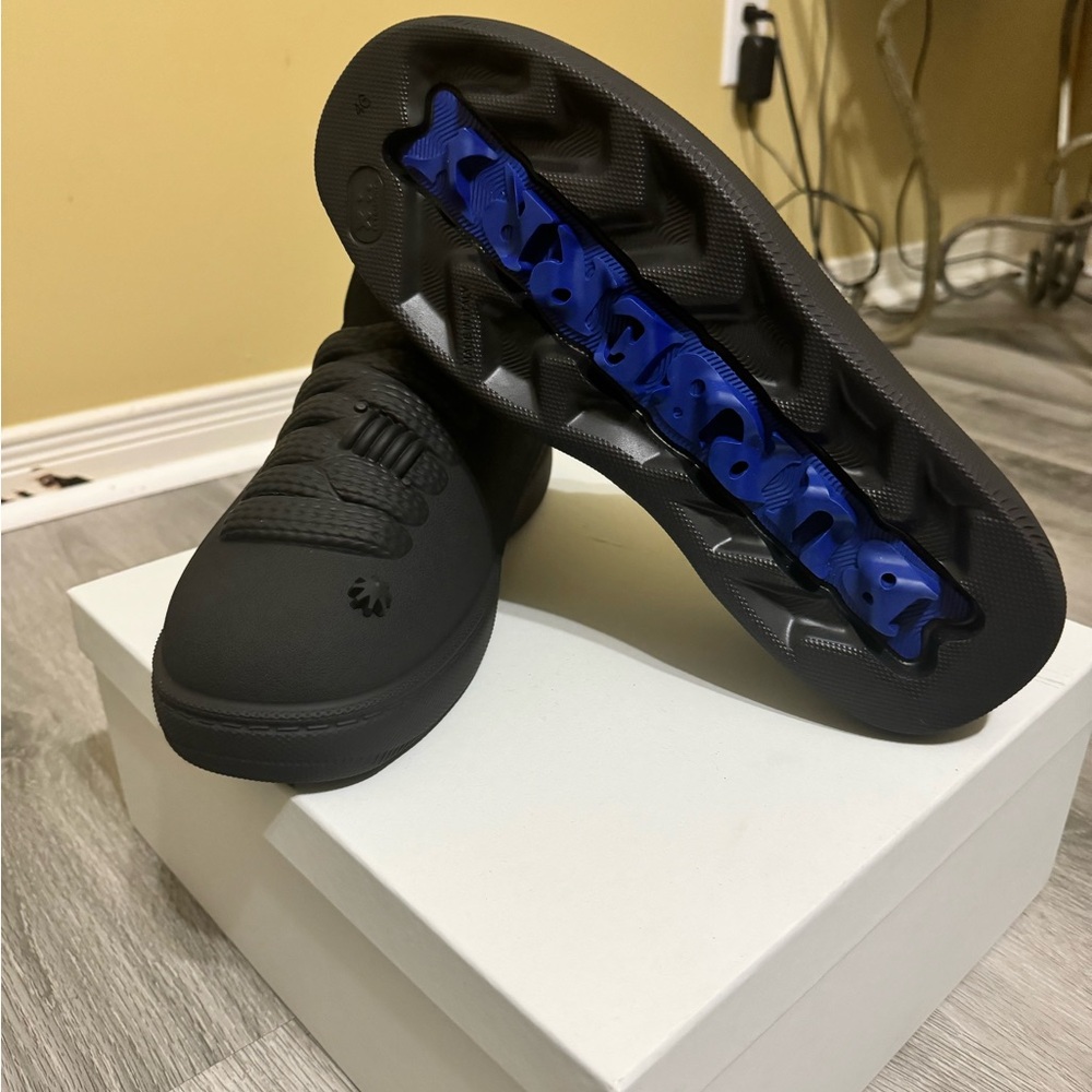 Burberry rubber shoe - Picture 3 of 5